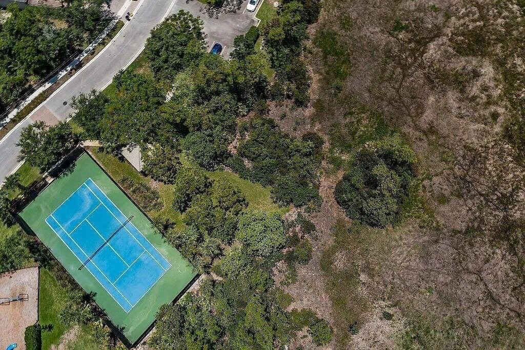 11218 Osprey Lake Ln - Photo 7 of 48