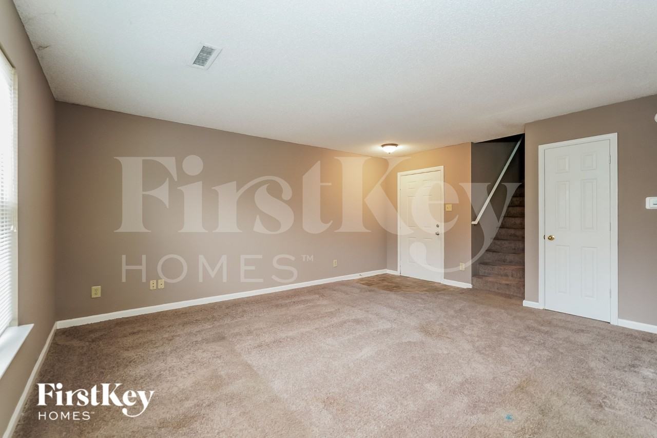 2925 Redland Ln - Photo 2 of 18