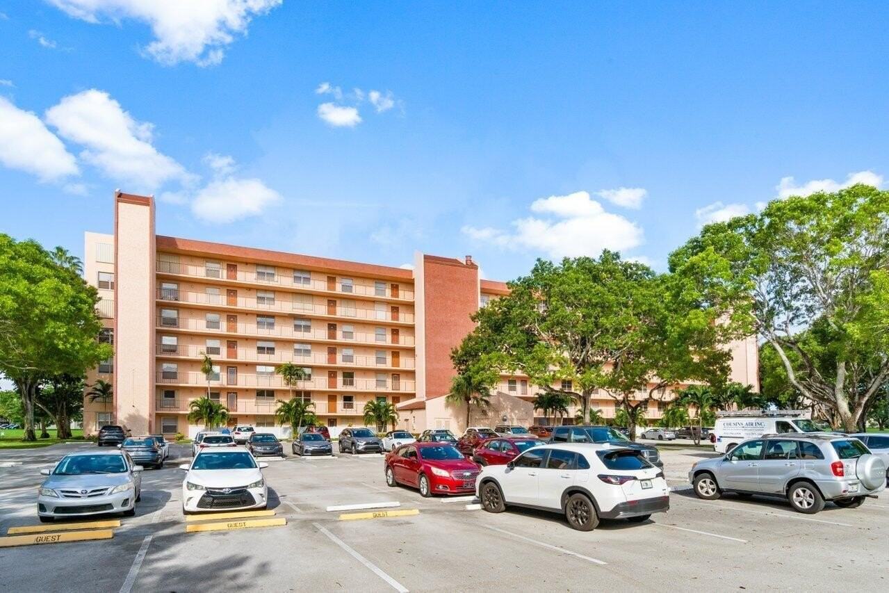 14623 Bonaire Blvd #405