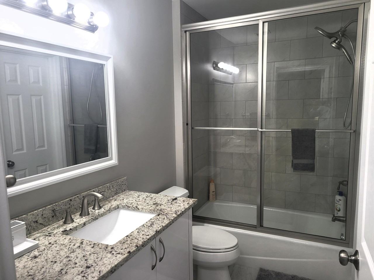 511 W Pine St #B - Photo 3 of 11