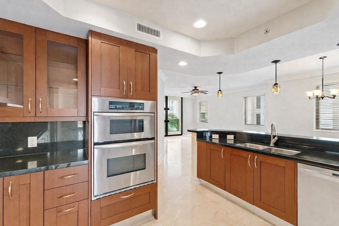 3620 Gardens Pkwy #401B - Photo 7 of 20