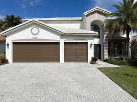 featured image of 12902 Hyland Cir