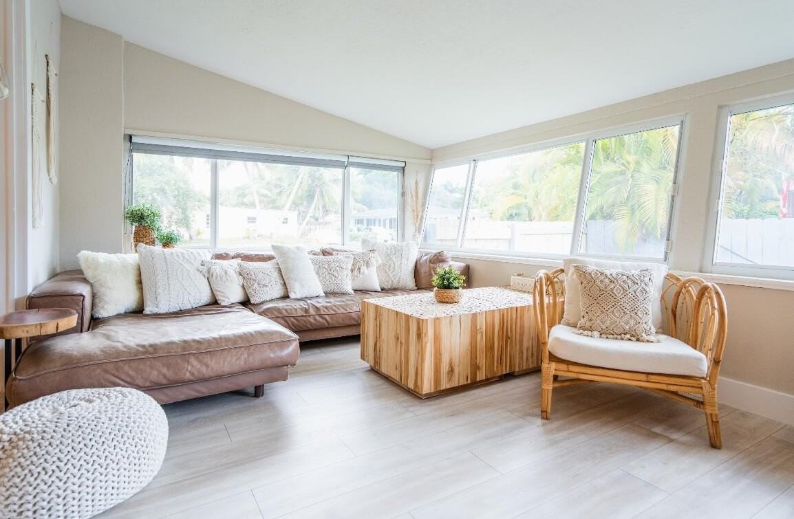 246 Ne 118th St - Photo 2 of 22