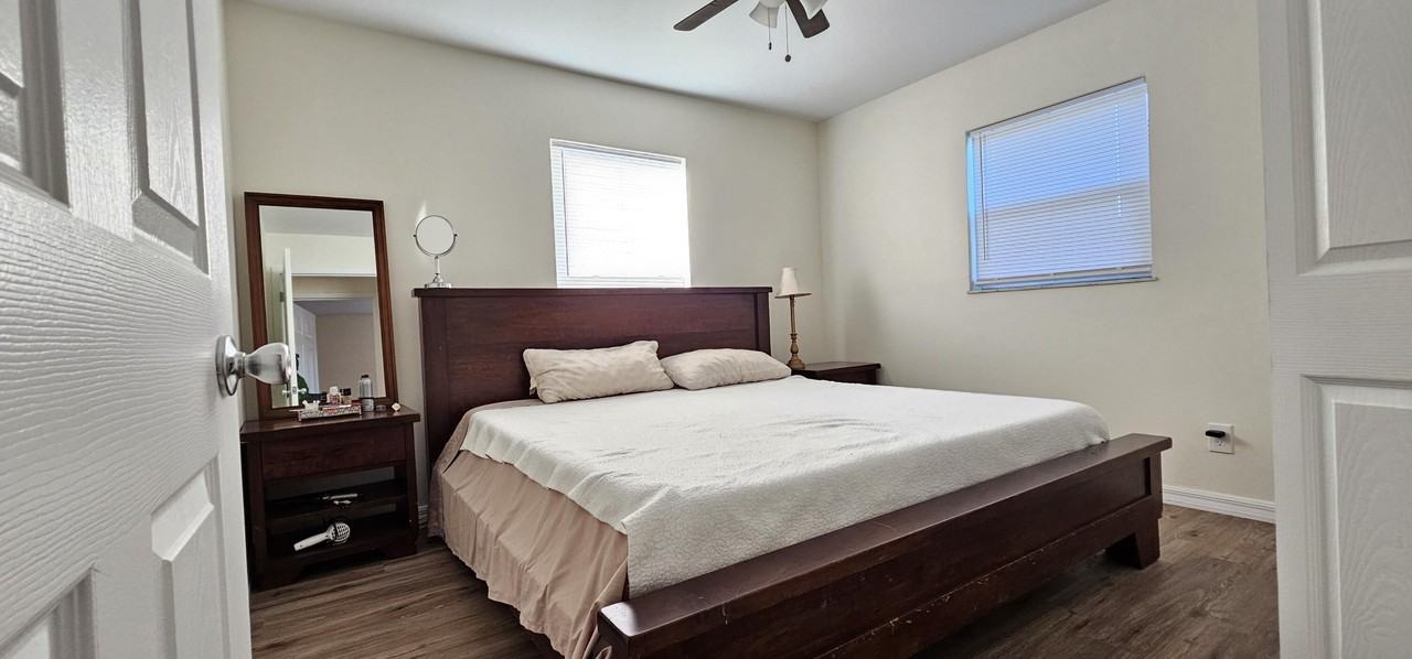 323 Seminole Ct - Photo 7 of 15