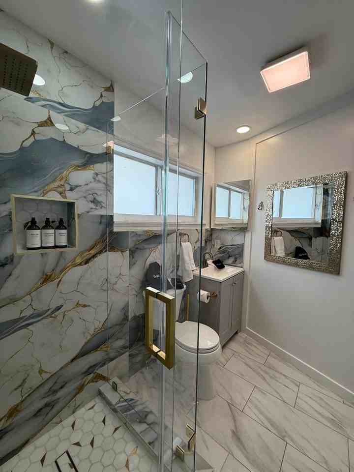 721 Nw 36th St - Photo 3 of 12