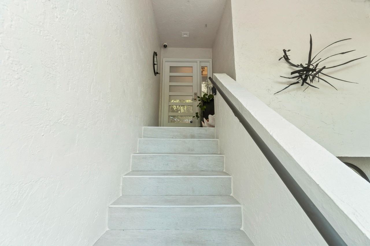 2335 S Ocean Blvd #C9 - Photo 7 of 50