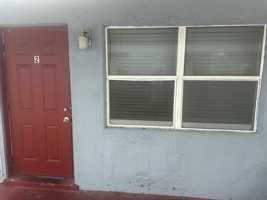 featured image of 555 W 6th St #1