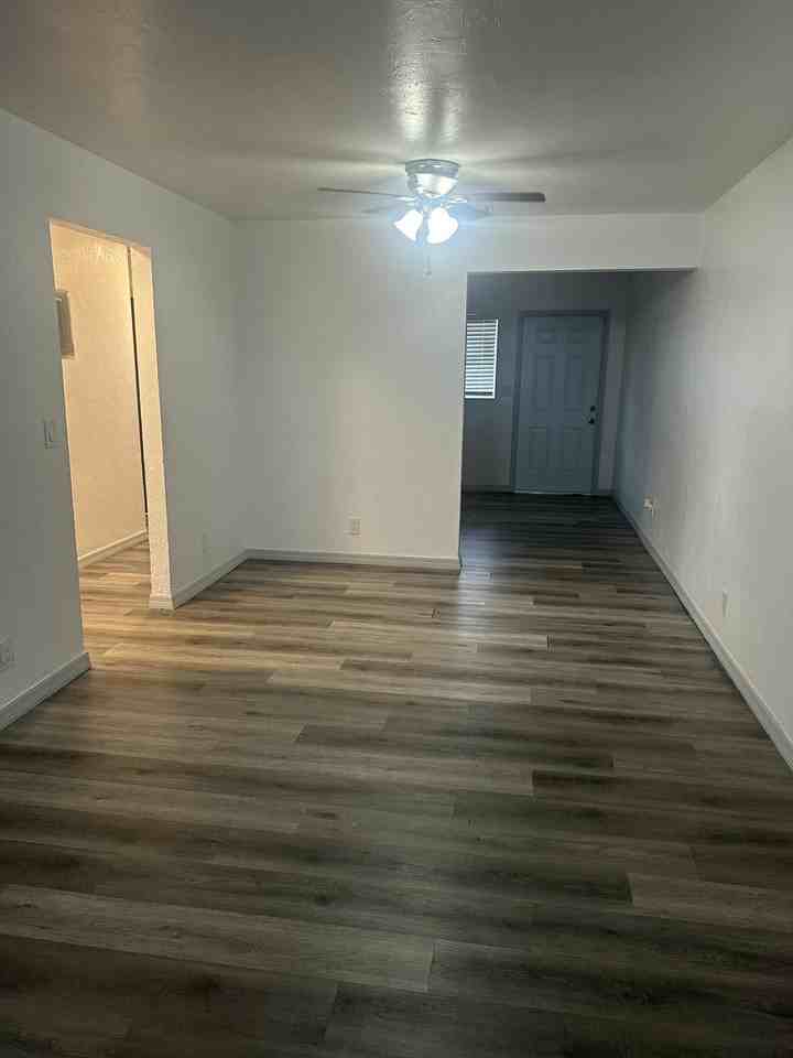 555 W 6th St #1 - Photo 3 of 14