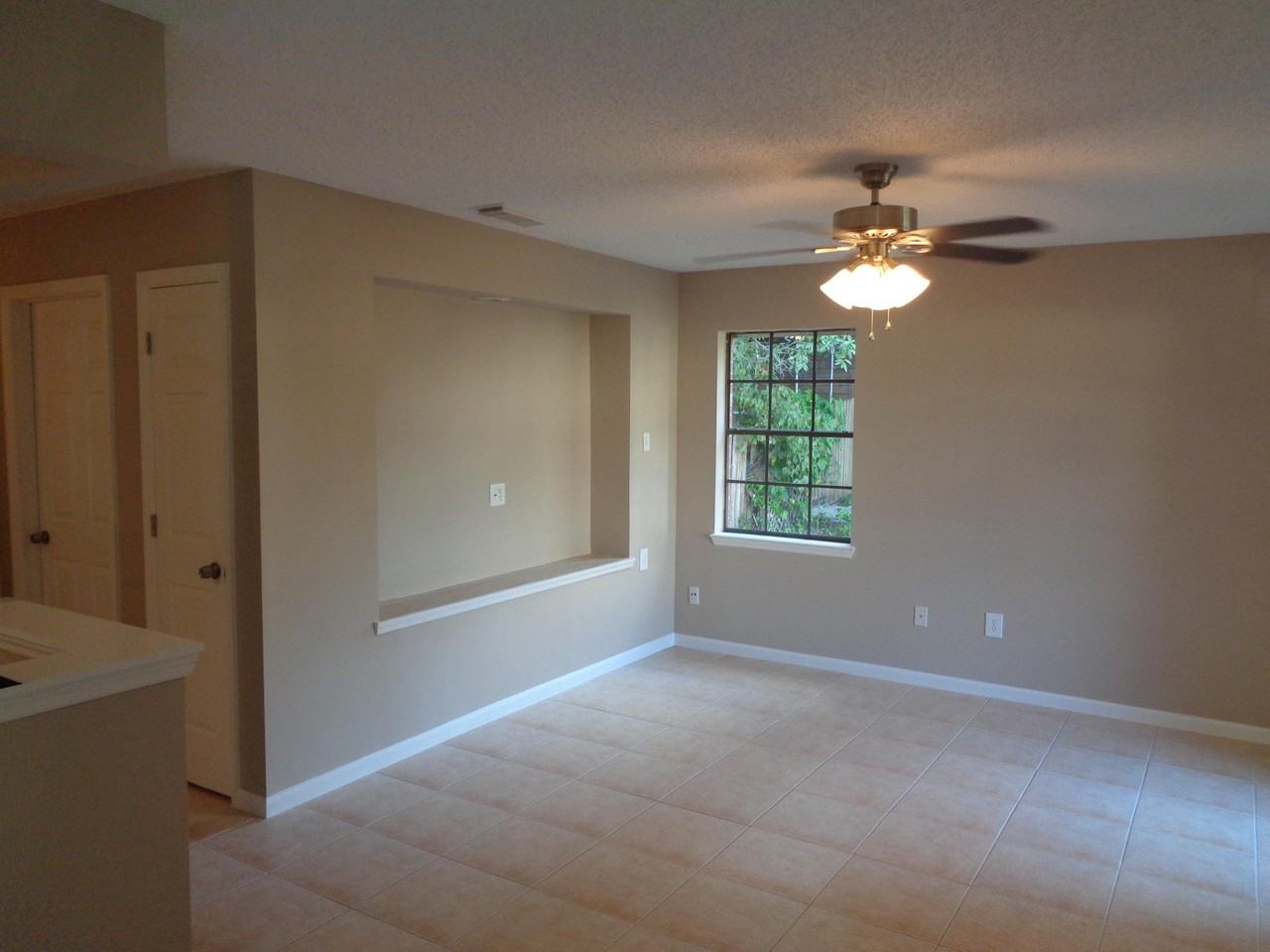 712 Nw Avens St - Photo 6 of 22