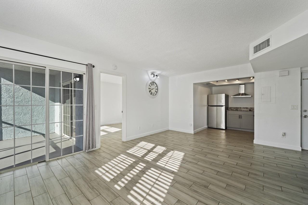 1625 Se Green Acres Cir #102 - Photo 5 of 39