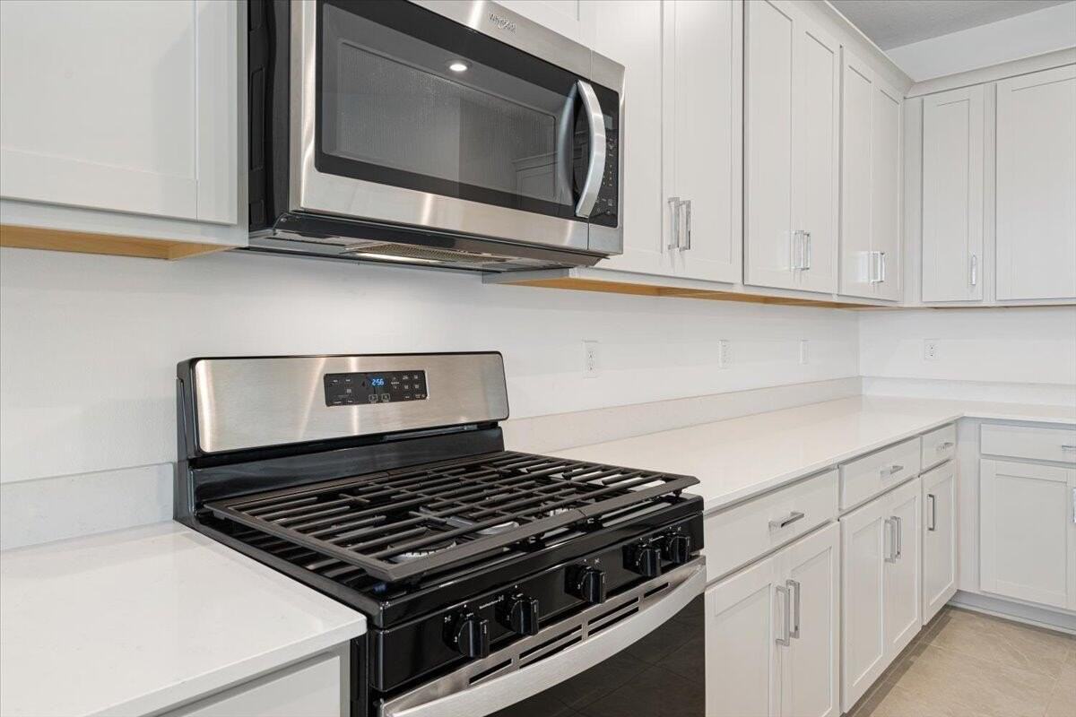 14300 Sw Murney Way - Photo 7 of 46