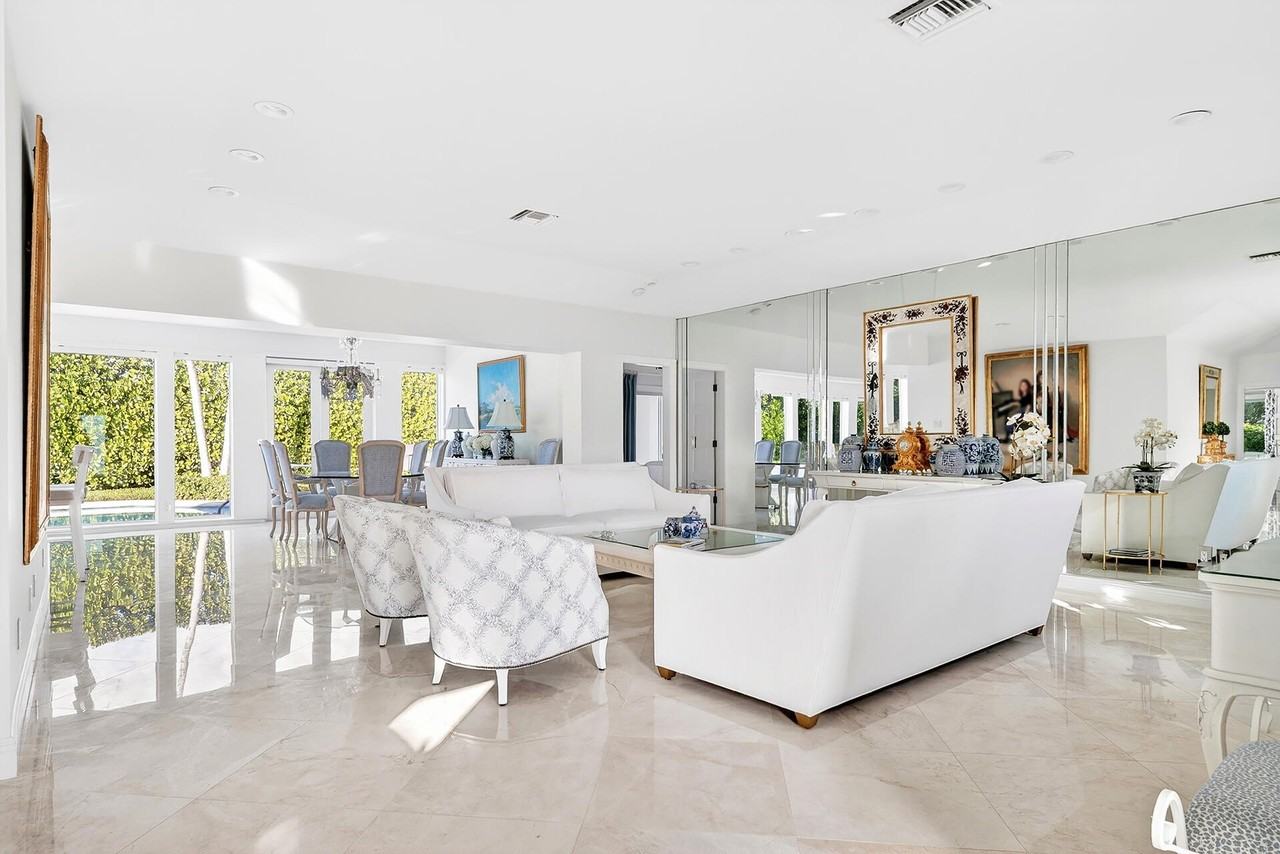 107 E Inlet Dr - Photo 2 of 50