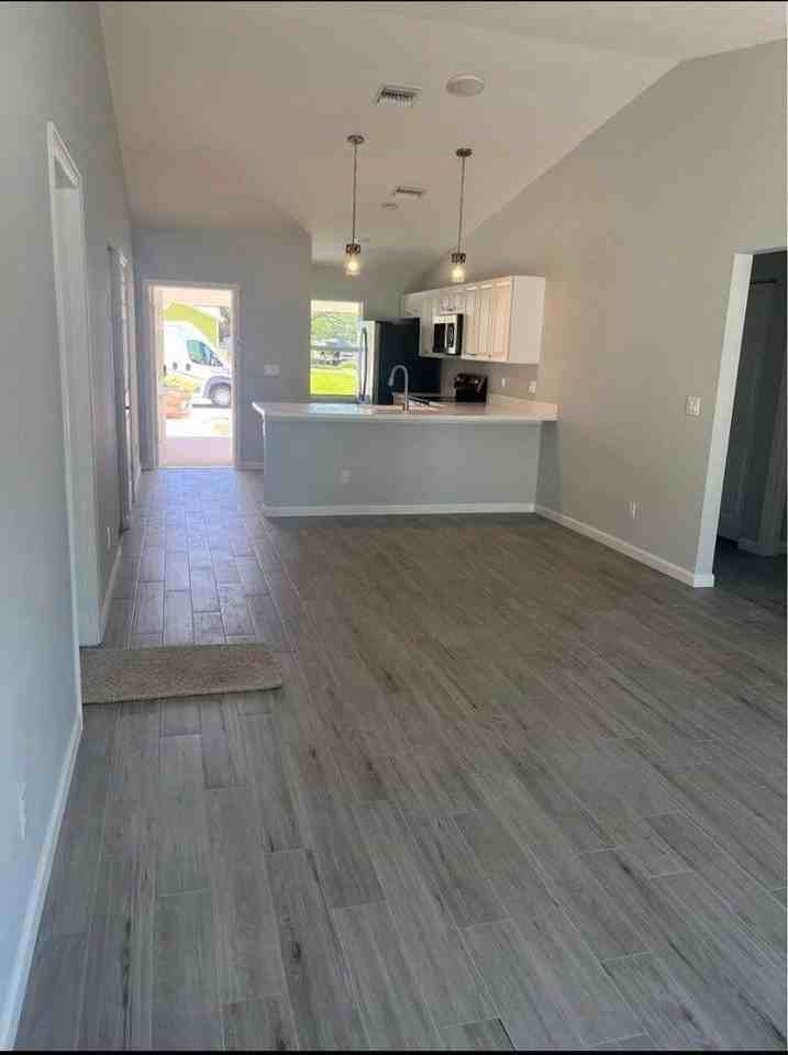 1240 Nw Antoch Ave - Photo 5 of 8