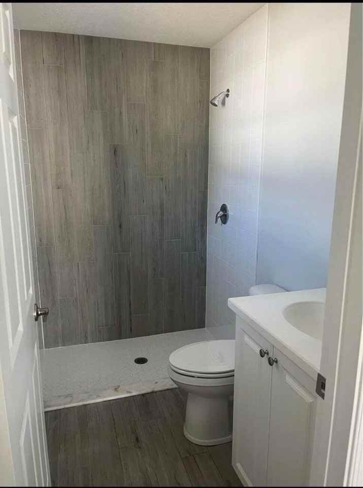 1240 Nw Antoch Ave - Photo 7 of 8