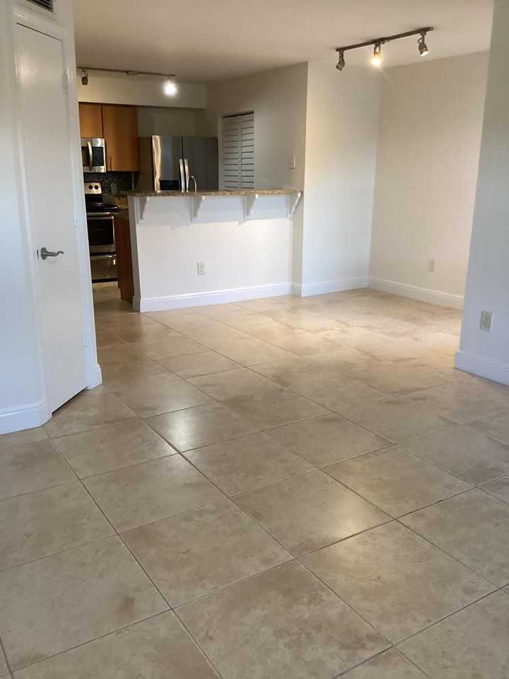 1215 Crystal Way #N - Photo 6 of 26