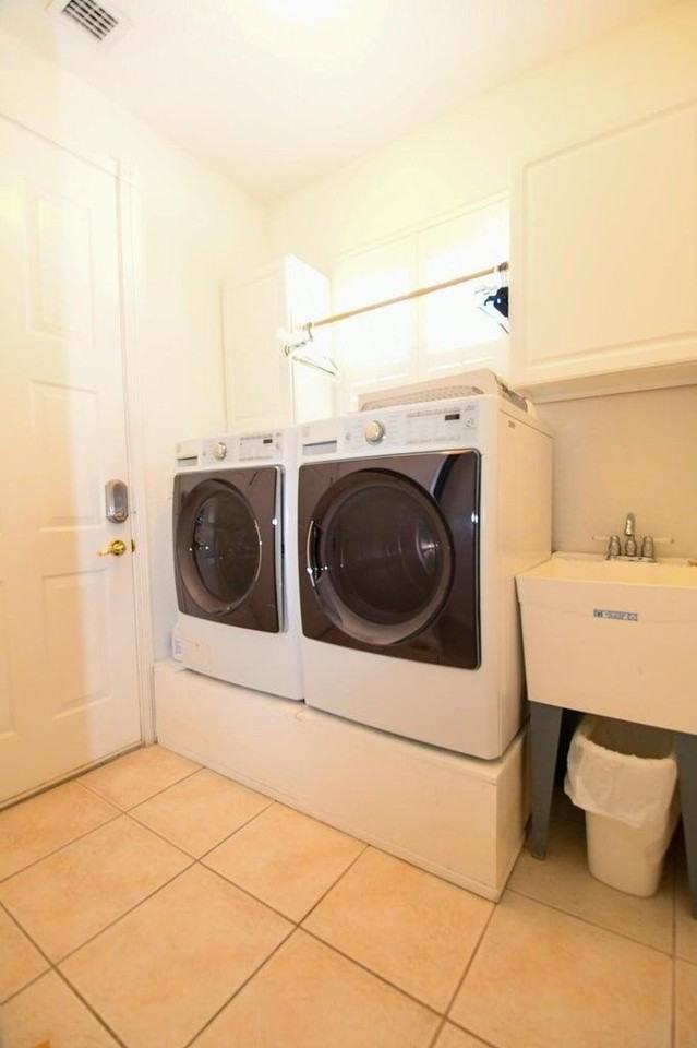 8197 Cypress Point Rd - Photo 3 of 9