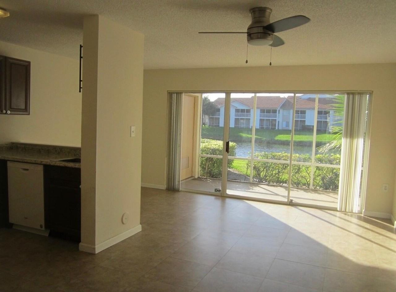 7103 Glenmoor Dr - Photo 3 of 13