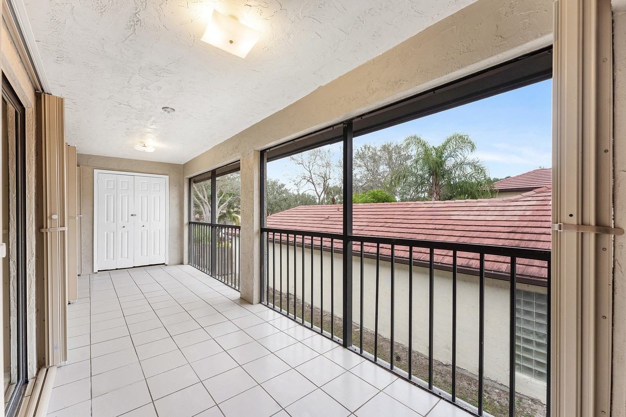 1593 Cabot Ln #8 - Photo 5 of 19