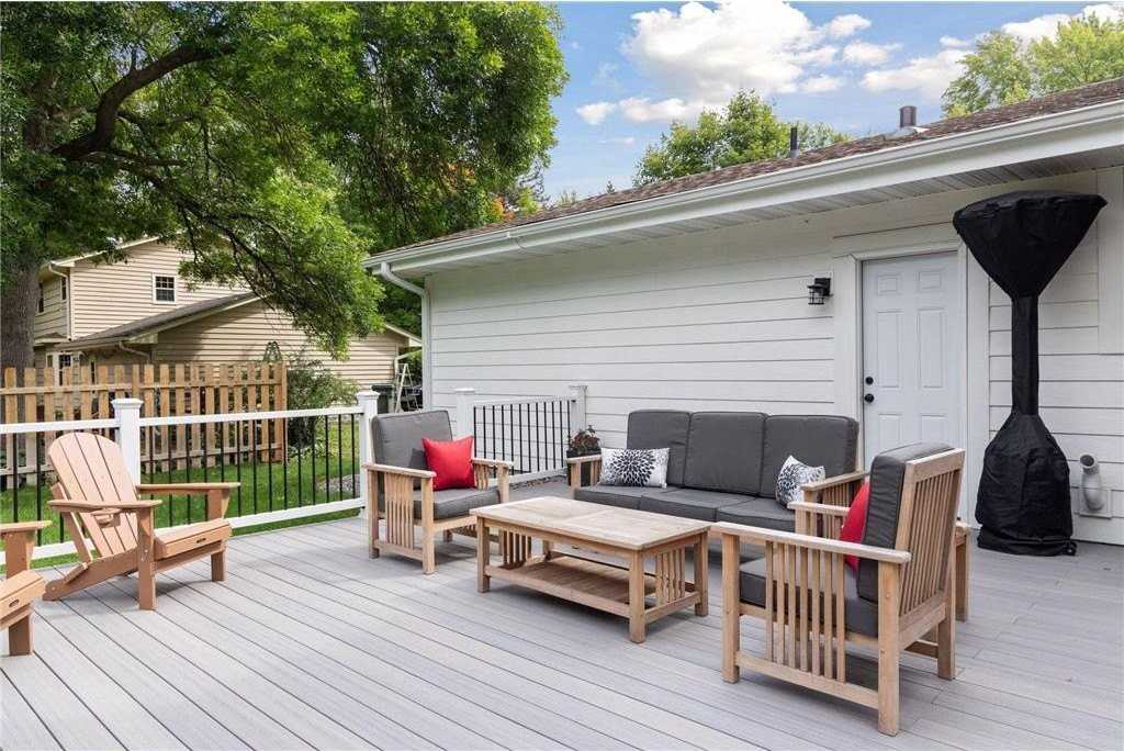 18620 26th Ave N - Photo 6 of 50