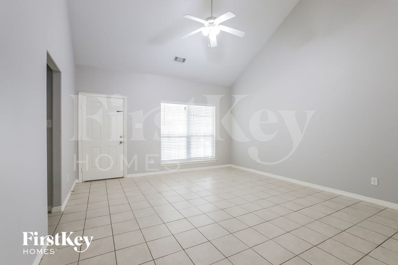 10019 Sweetnectar Ln - Photo 4 of 15