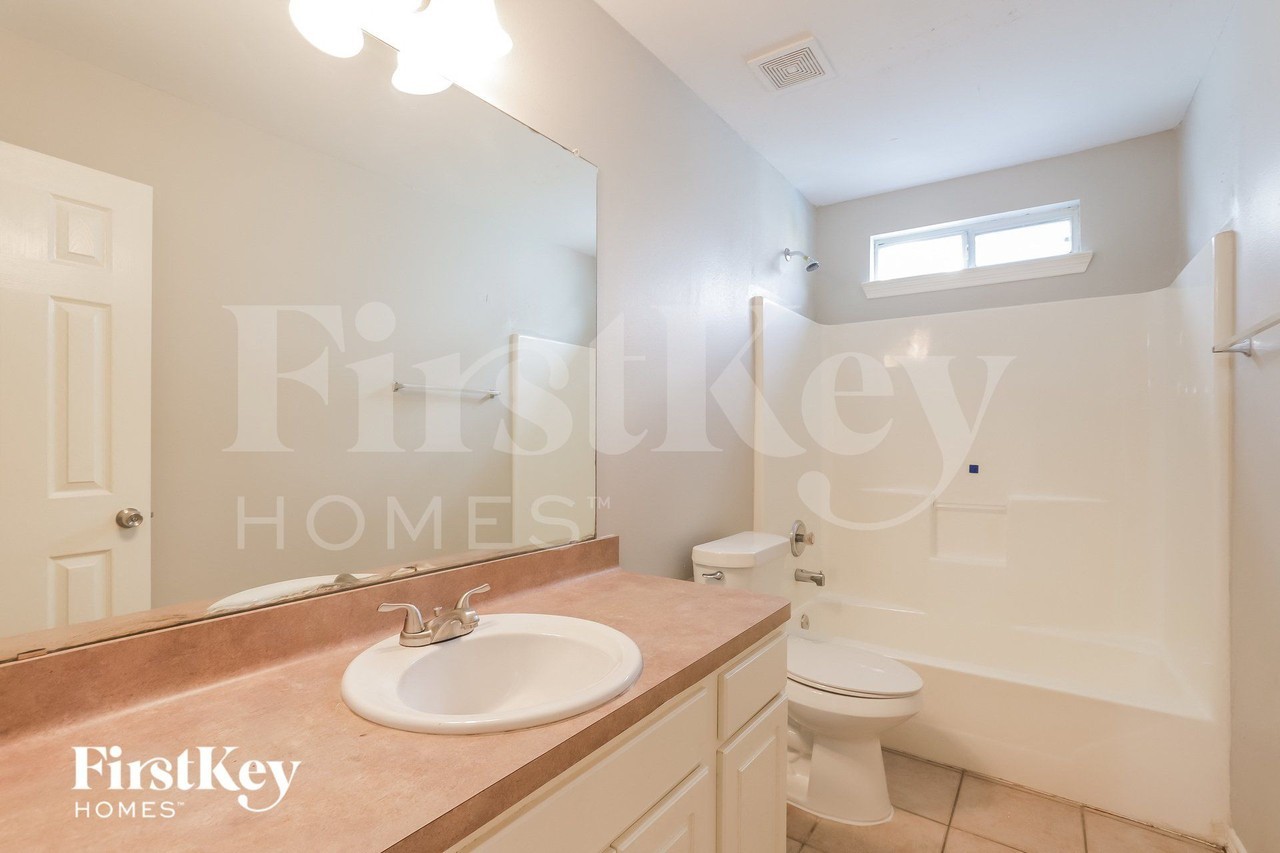 10019 Sweetnectar Ln - Photo 5 of 15