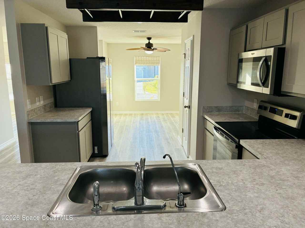 487 Dadeville St Se - Photo 7 of 19