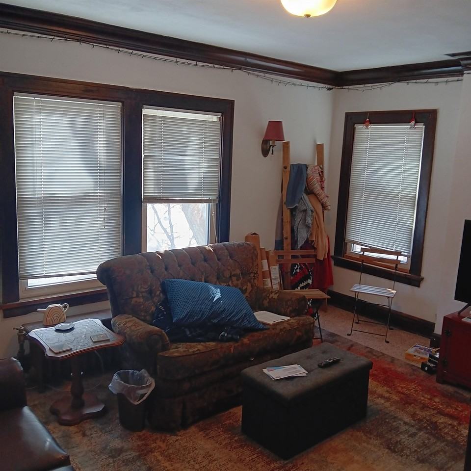 1728 Regent St - Photo 2 of 9