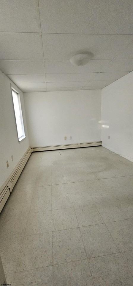 518 Magellan Ave - Photo 4 of 5