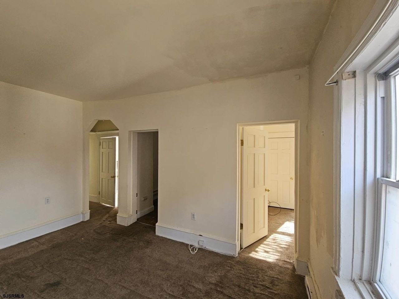 3818 Ventnor Ave - Photo 3 of 17