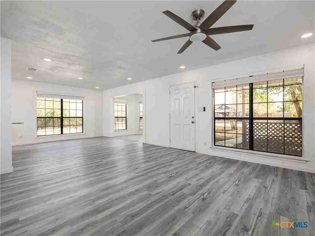 148 Discovery Ln - Photo 5 of 17