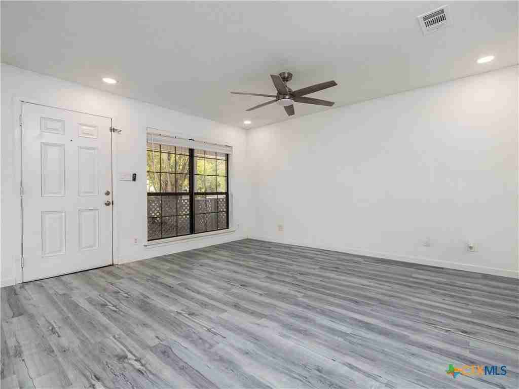 148 Discovery Ln - Photo 6 of 17