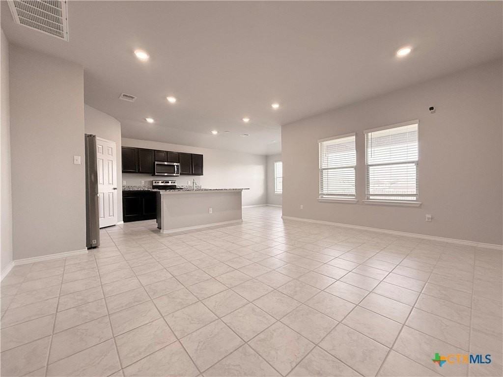 5700 Great Divide Rd - Photo 4 of 17