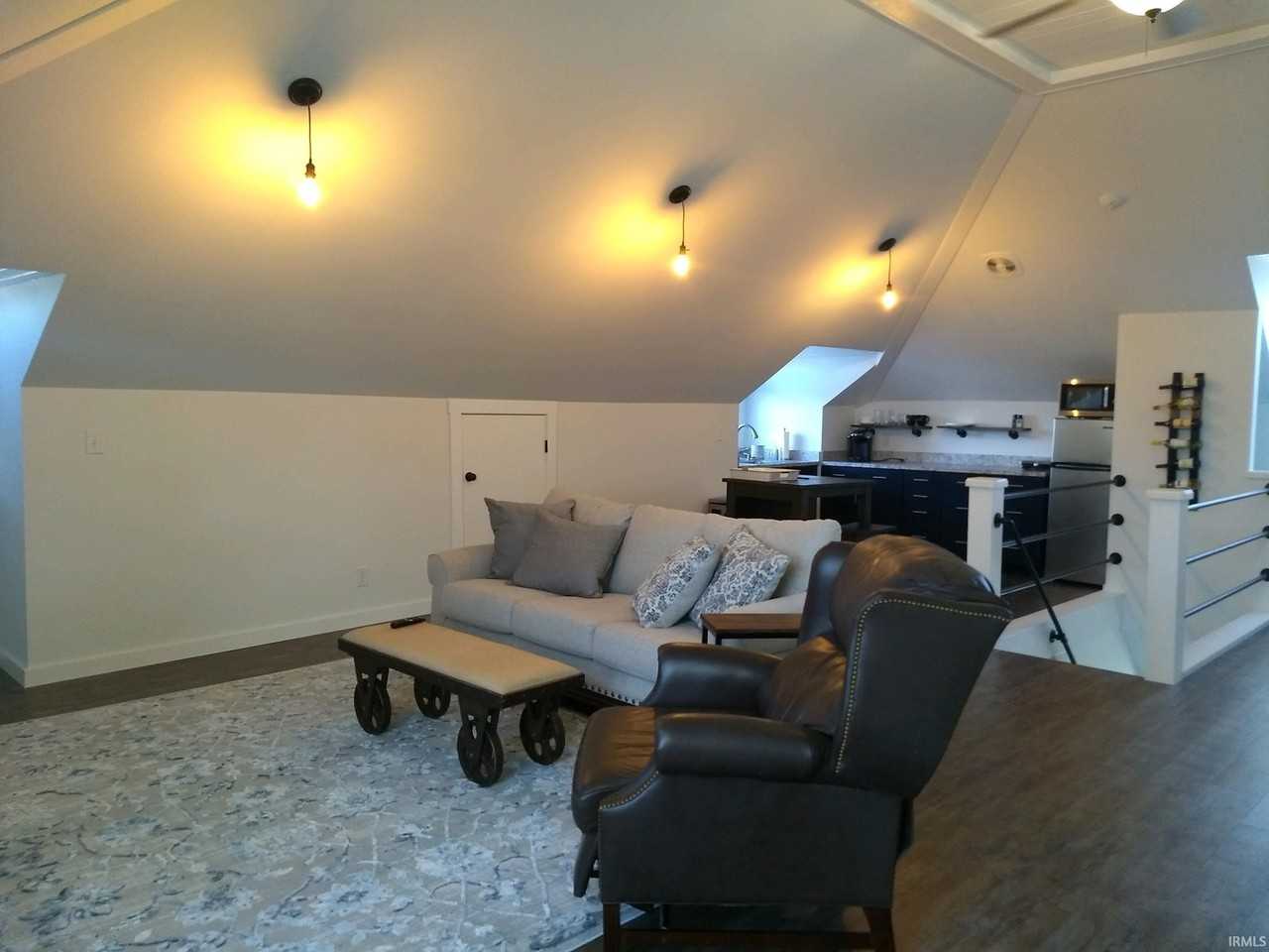 505 N 6th St #LOFT - Photo 3 of 15