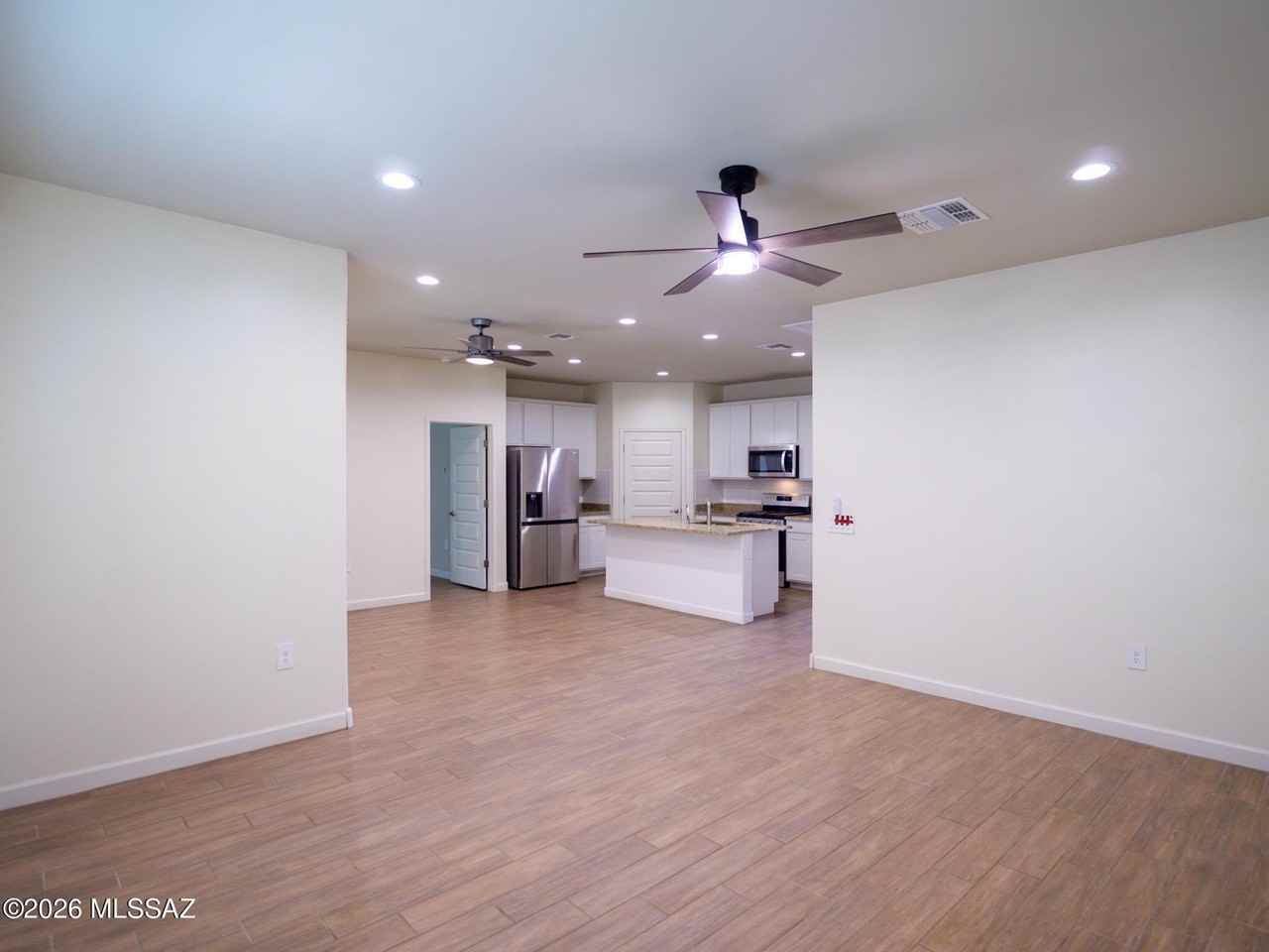 8749 W Baja Fairy Dr - Photo 4 of 31