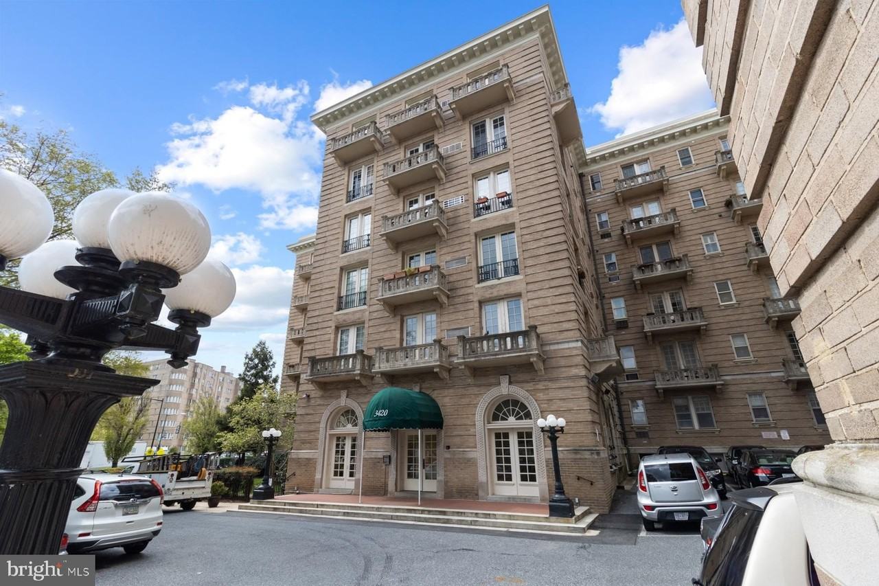 3420 16th St Nw Apt 101 #101 - Photo 3 of 29