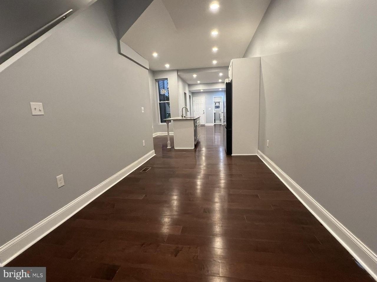 1607 E Biddle St - Photo 3 of 23