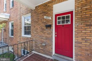 featured image of 625 Savage St