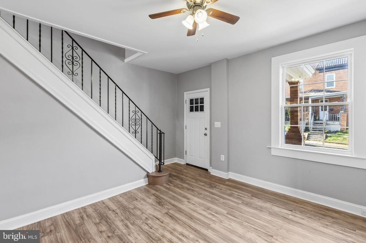 625 Savage St - Photo 4 of 26