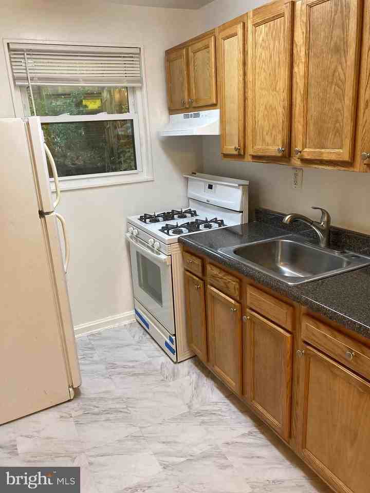 610 Kennebec Ave Apt 101 #101 - Photo 5 of 14