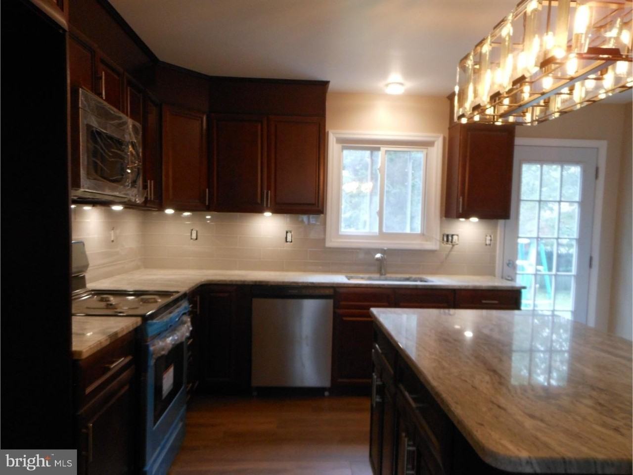 17 5th Ave - Photo 4 of 19