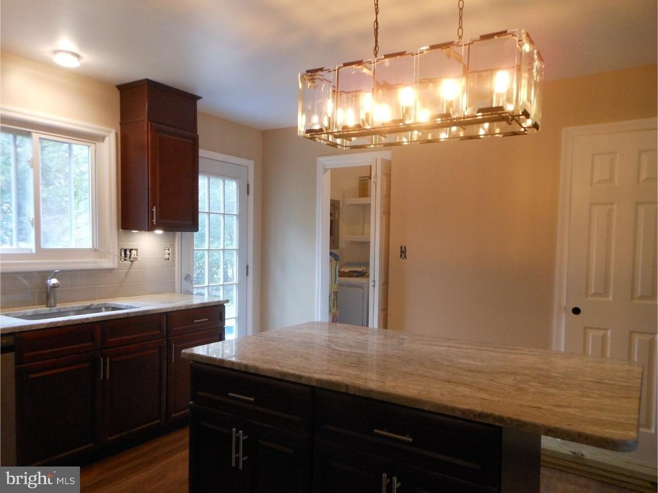 17 5th Ave - Photo 5 of 19