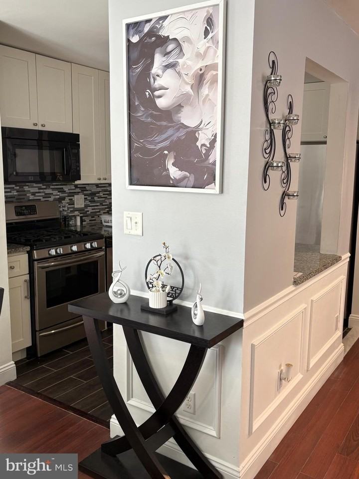 310 Steeplechase Ct - Photo 4 of 20