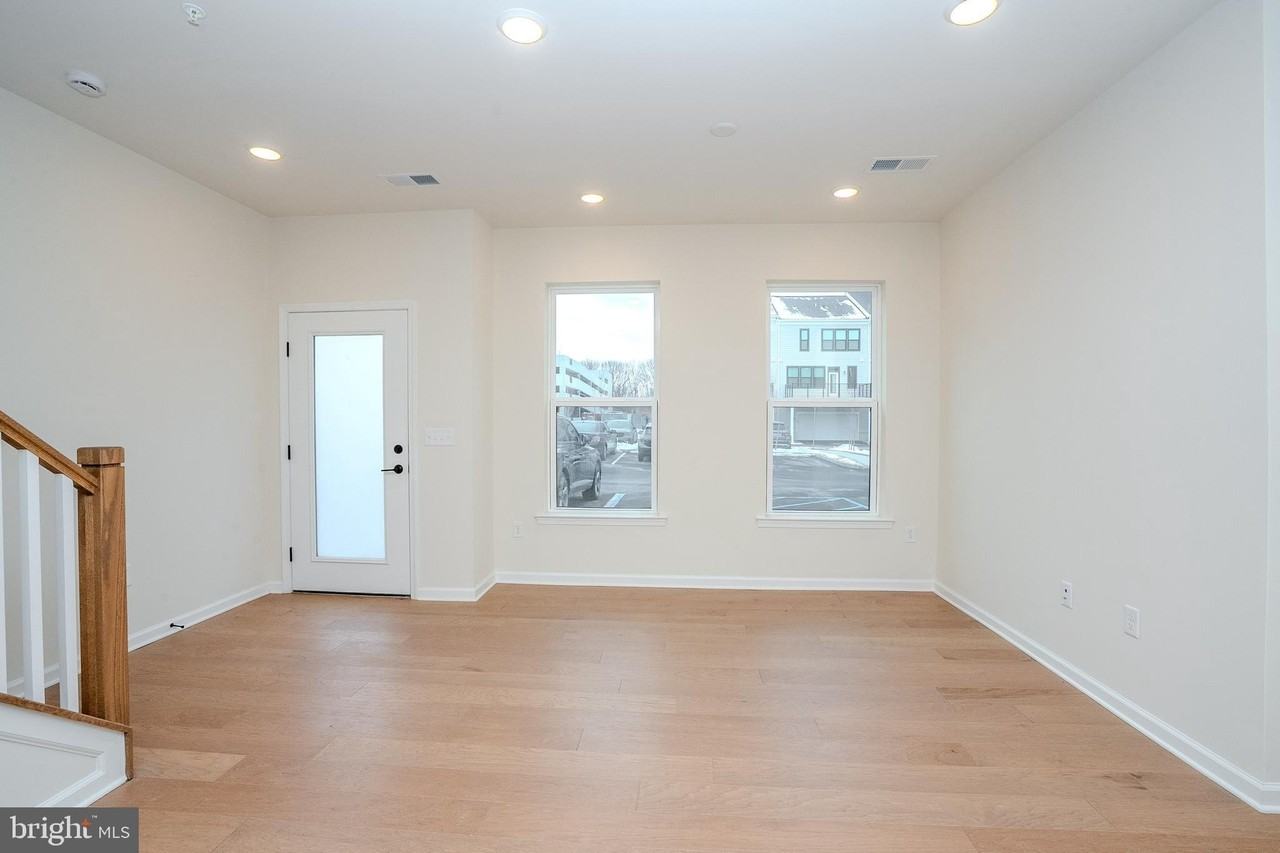 507 Reading Ct - Photo 4 of 30