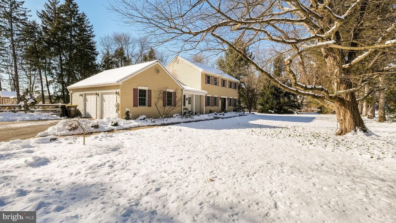 154 Ash Way - Photo 4 of 36