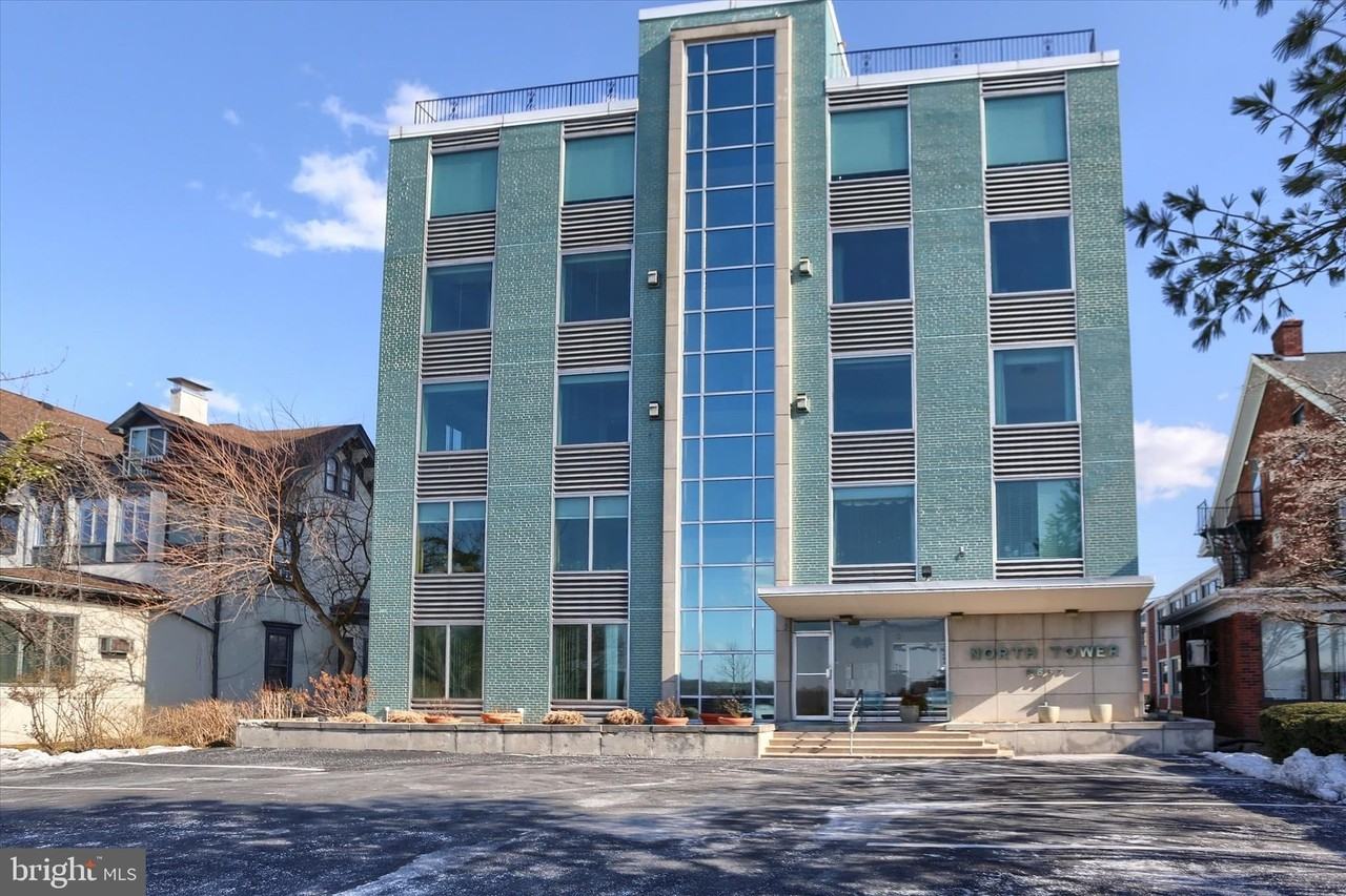 2837 N Front St Apt 301 #301 - Photo 4 of 48