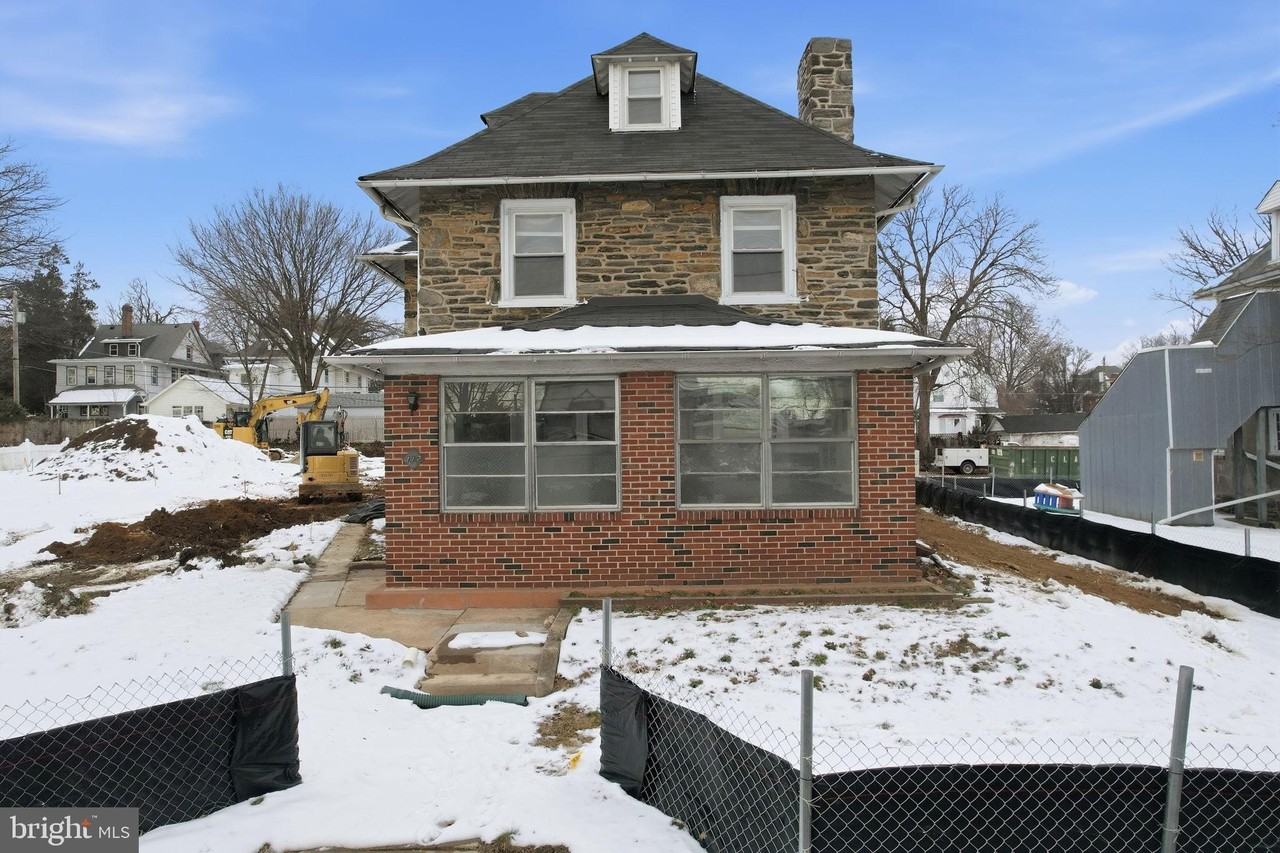 112 E Township Line Rd - Photo 2 of 26