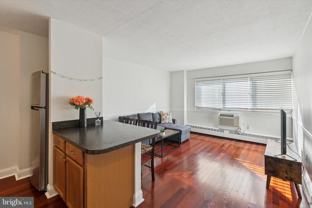 2101 Chestnut St Unit 1412-17 #1412 - Photo 1 of 1