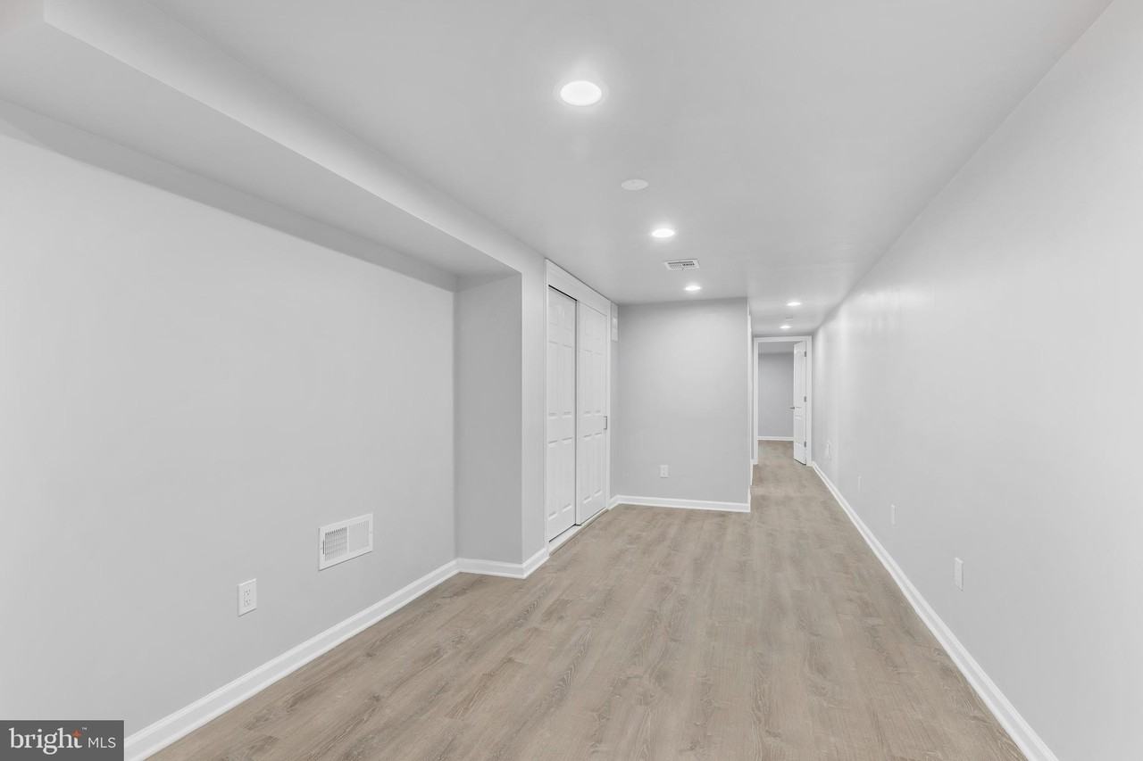 69 E Slocum St - Photo 6 of 20