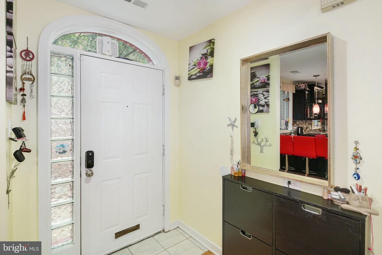 2027 Rodman St - Photo 3 of 28