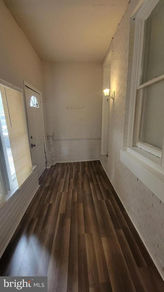 3208 D St - Photo 3 of 33